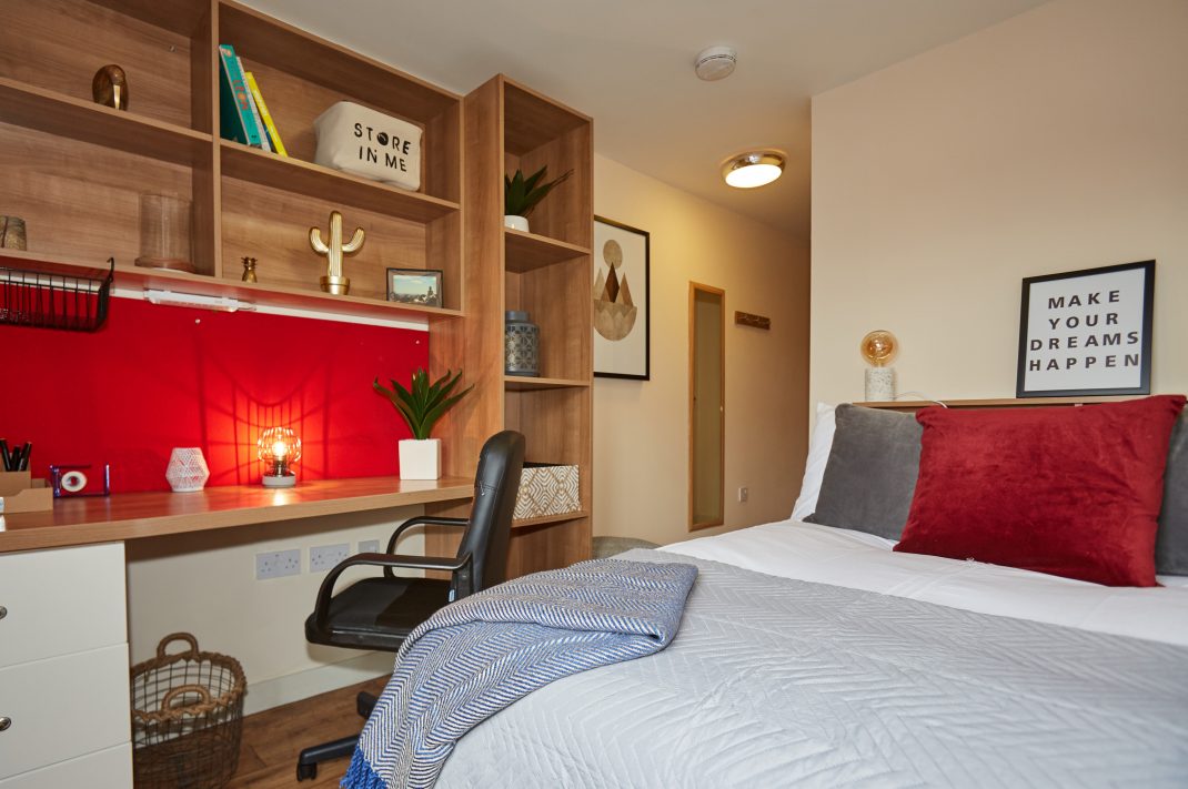 Bronze En Suite Thumbnail
