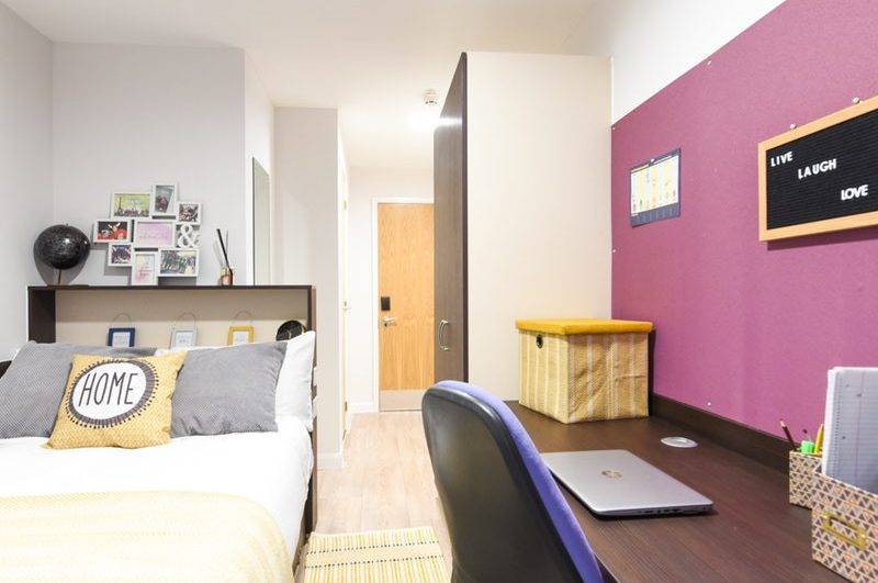 Ensuite Silver Plus Thumbnail