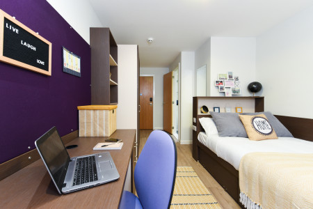 Ensuite Gold - City View Thumbnail