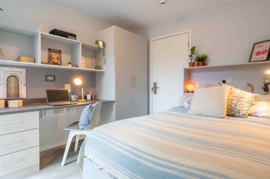Gold 2 Bed Apt Plus Thumbnail