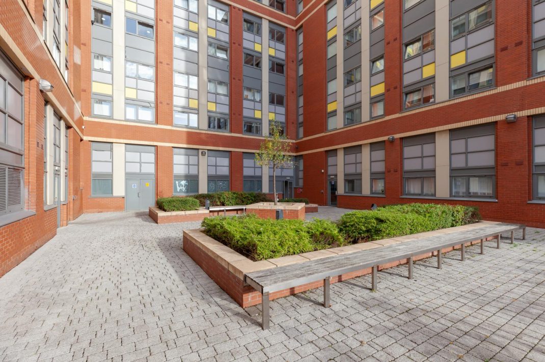 Ensuite bronze - Merchant Apartments Thumbnail