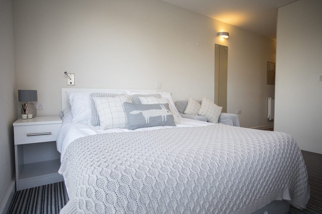 Large En-suite Thumbnail