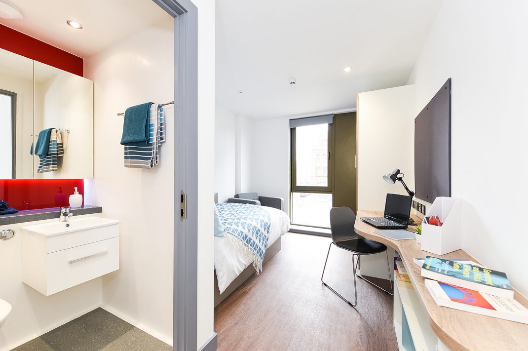 Ensuite Bronze Thumbnail