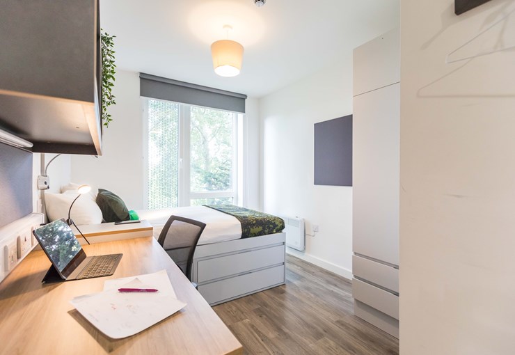 Silver Ensuite Thumbnail