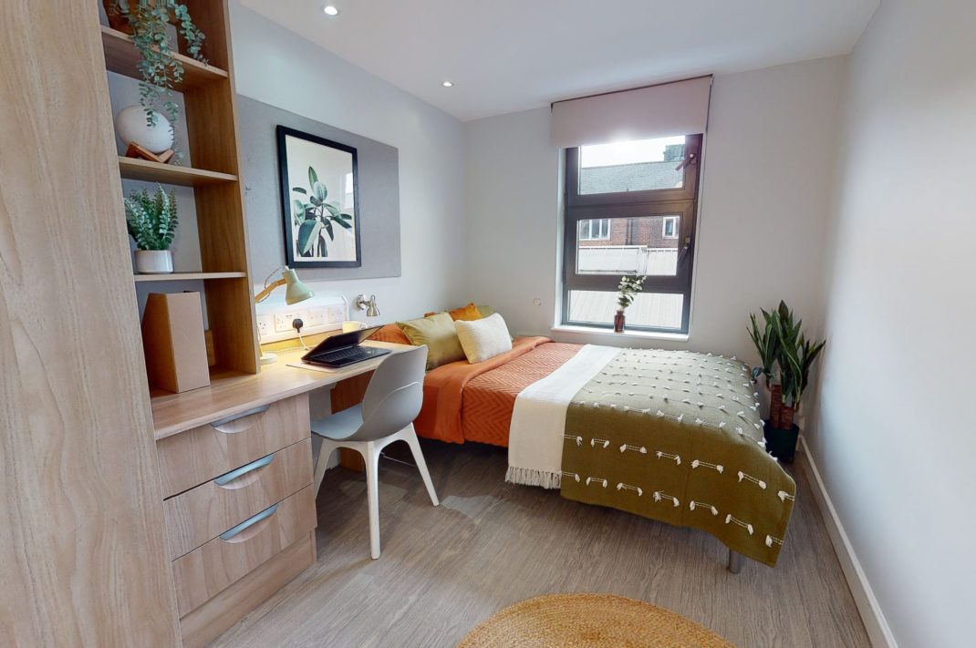 Bronze En Suite Thumbnail