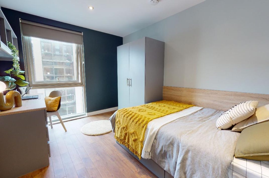 5-Bed Bronze Apartment Thumbnail