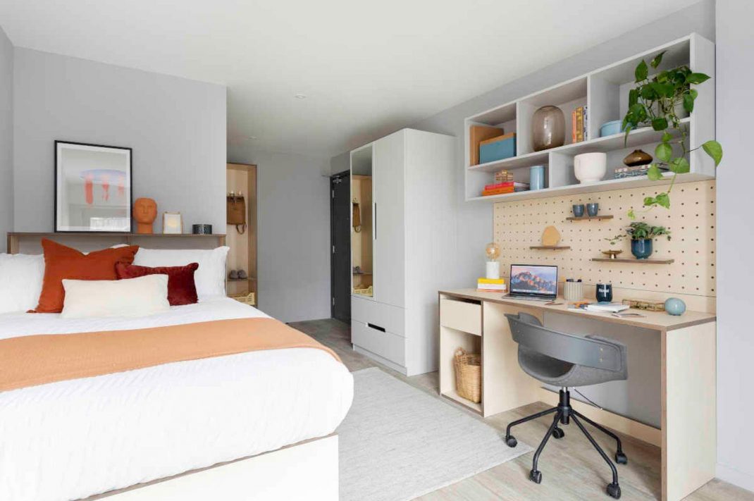 5 Bed Premium Ensuite Thumbnail