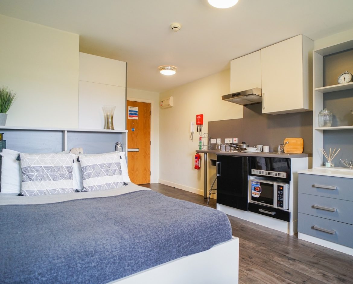 Room with bed at Beaverbank Place