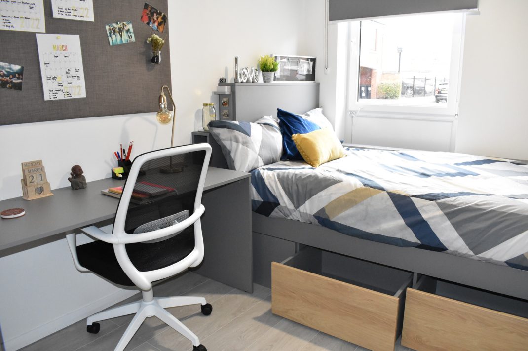 Four bed apartment Thumbnail
