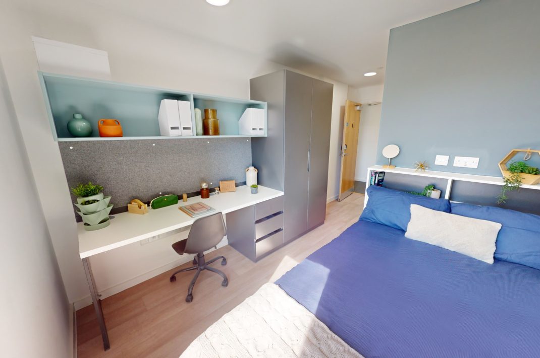 Classic En-suite Thumbnail