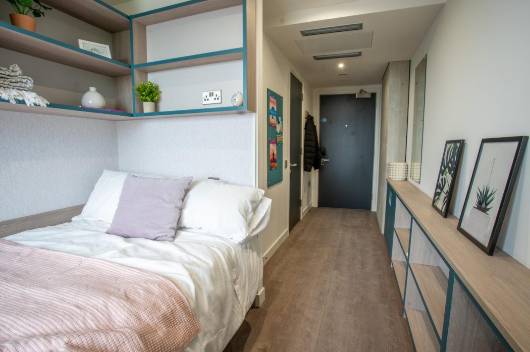 Ensuite Thumbnail