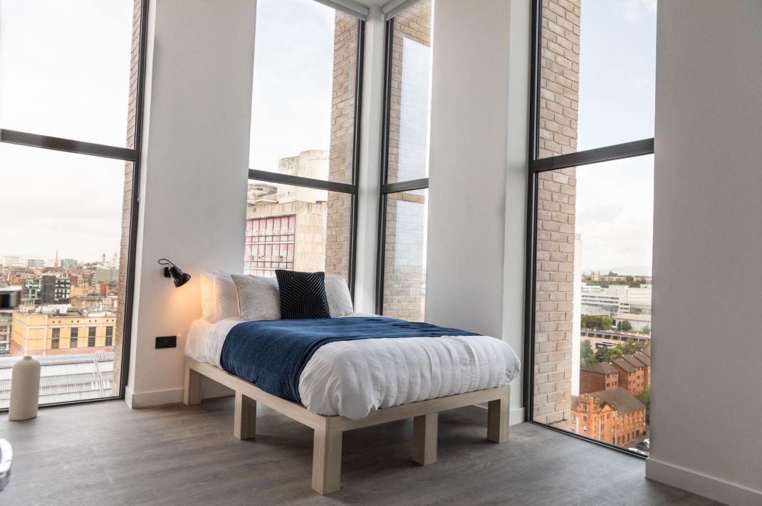 Penthouse Premium Studio Thumbnail