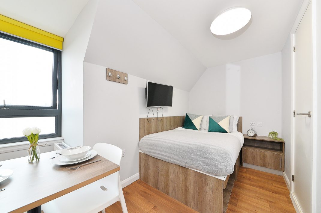 Silver Studio Thumbnail