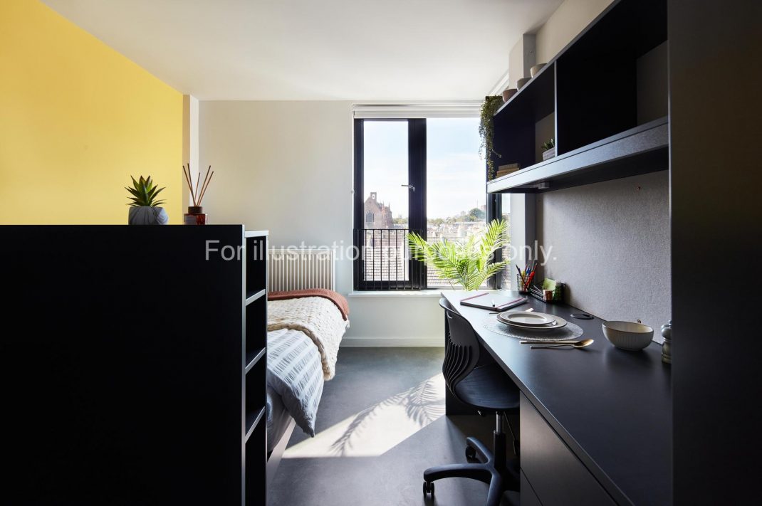 Premium Studio with Wet Room Thumbnail