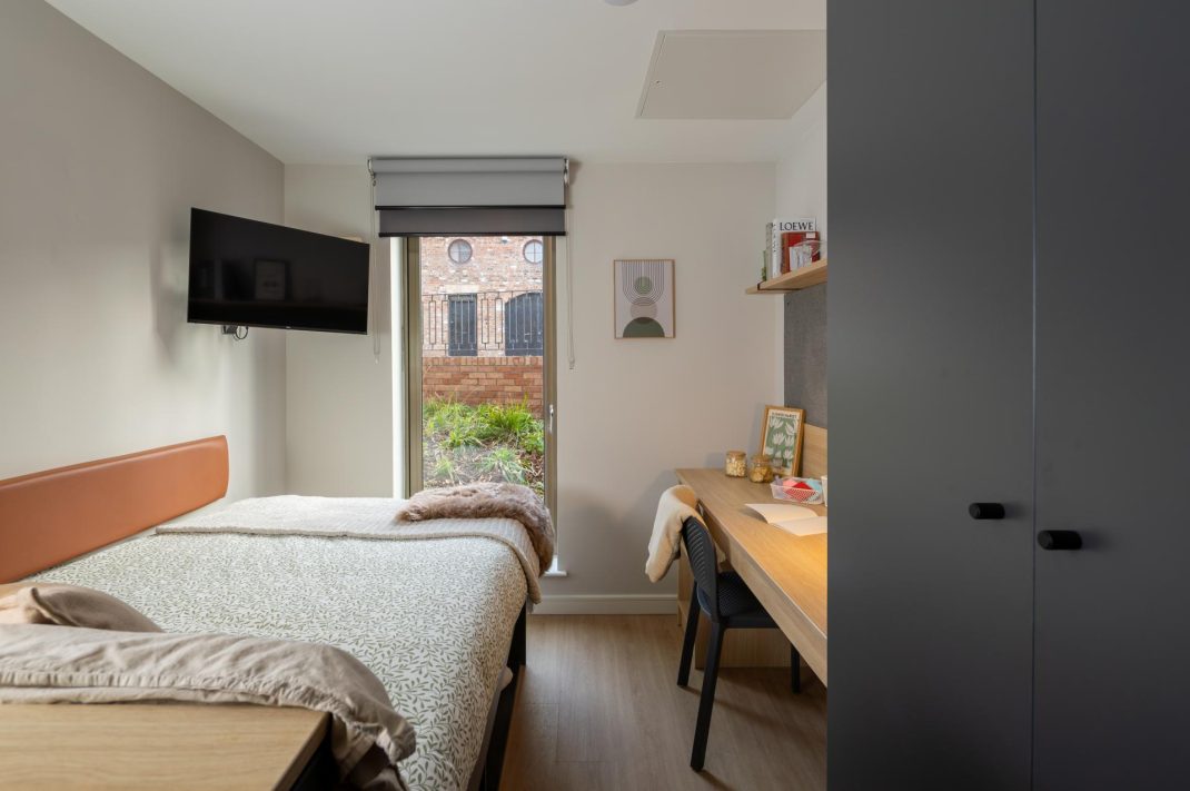Classic Ensuite, Standard Floors Thumbnail