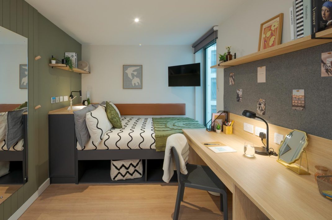 Premium (Accessible) Studio, Standard Floors Thumbnail