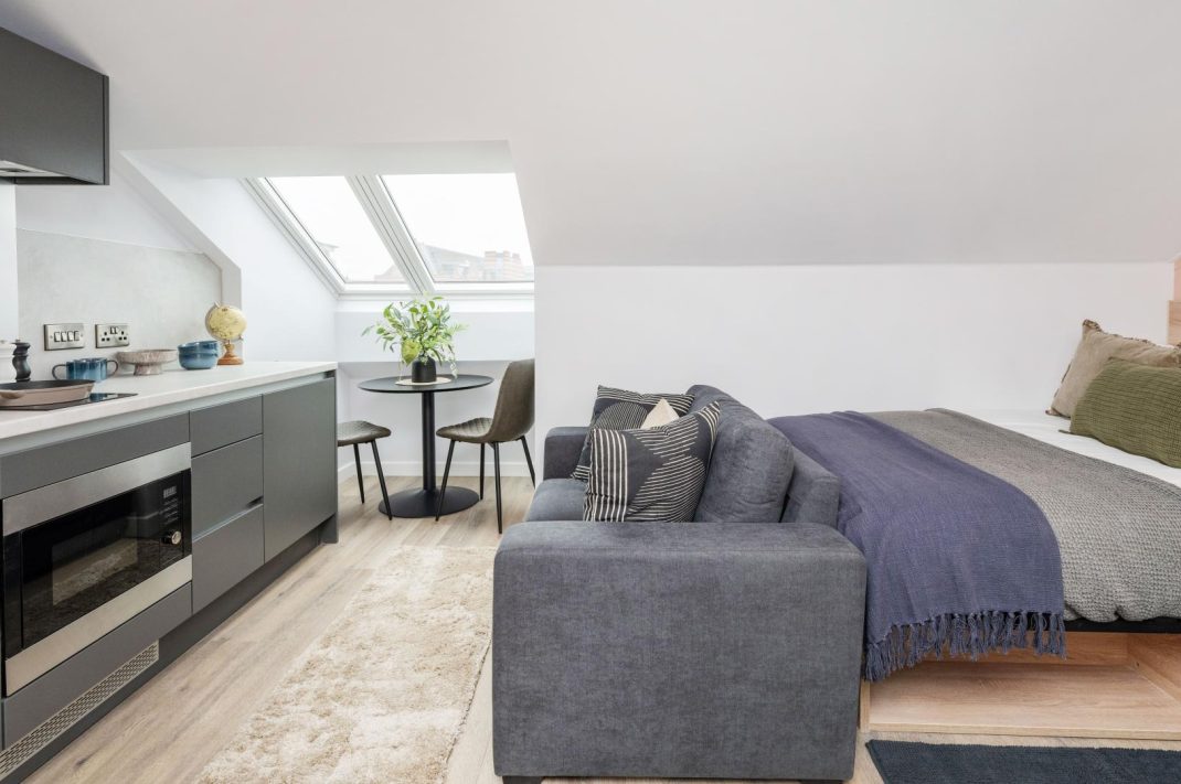 Skylight Plus Studio Thumbnail