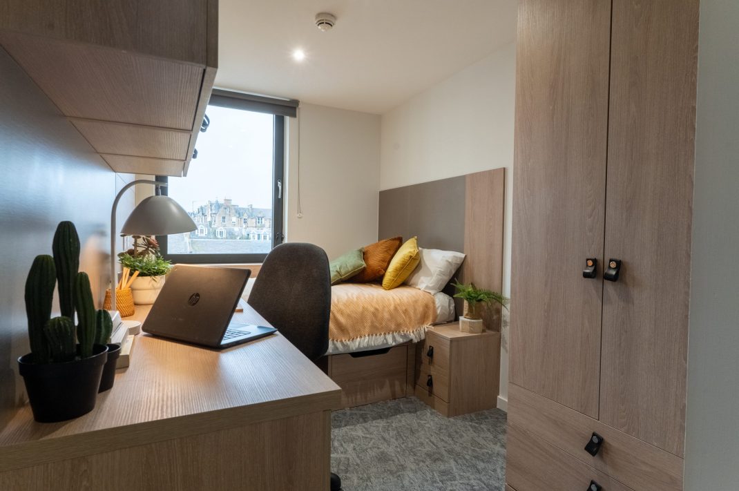 Bronze En Suite Thumbnail