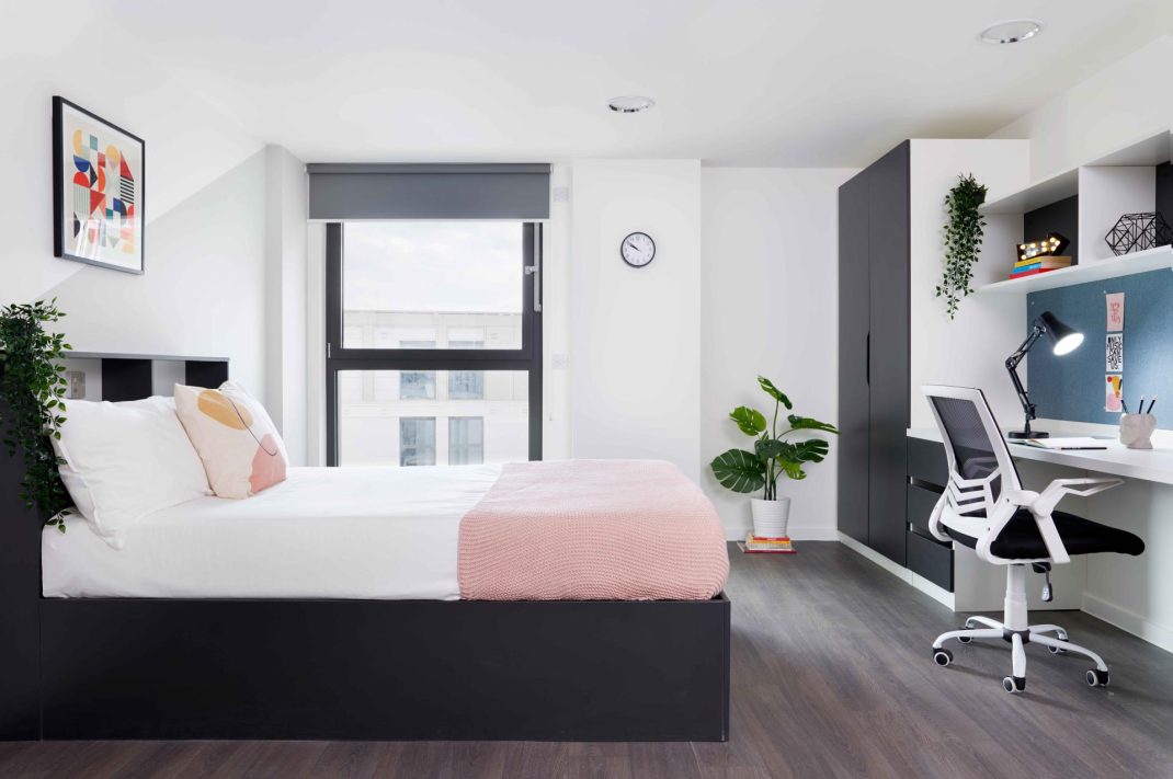 Accessible Platinum Ensuite Thumbnail