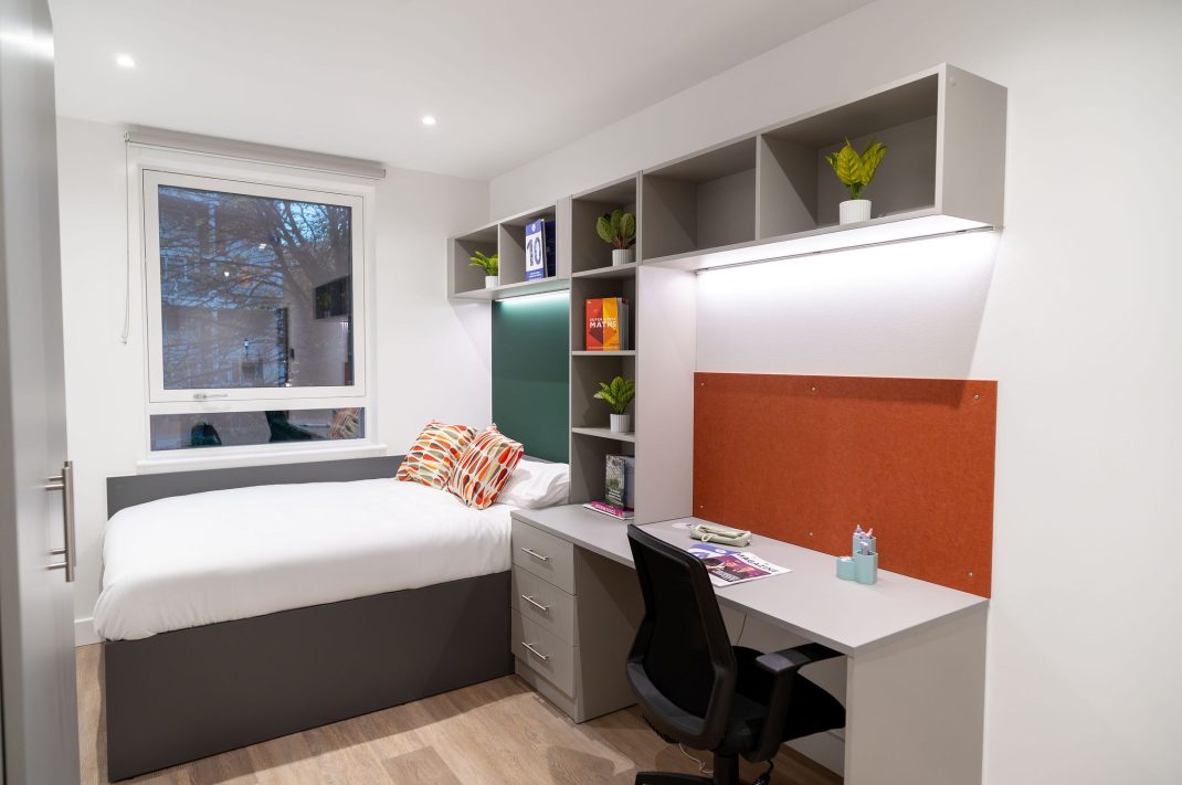 Premier Single Ensuite Thumbnail