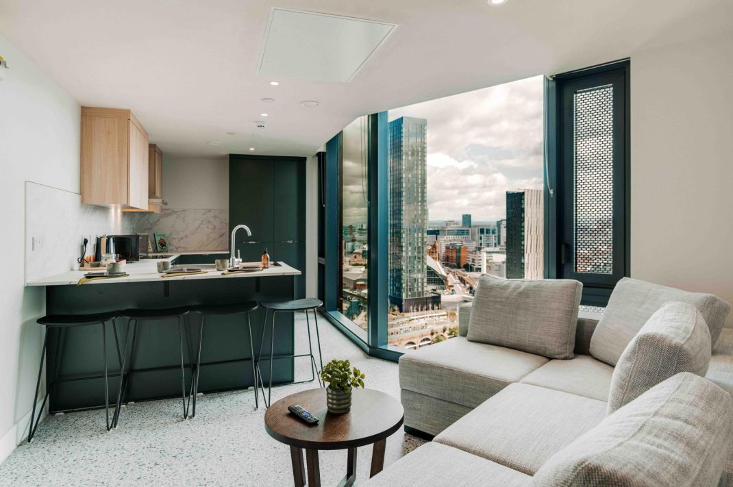 Classic Ensuite, Penthouse Thumbnail