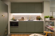 Roomy Studio Apartment with kitchen at The Store House