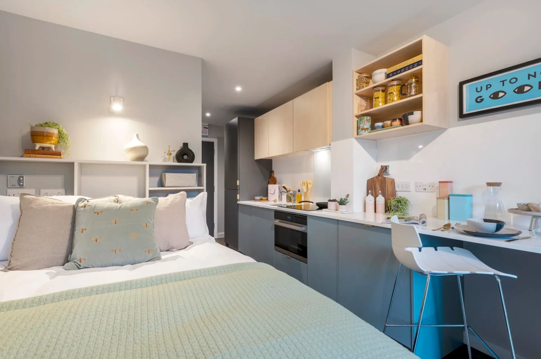 5 Bedroom Standard Thumbnail