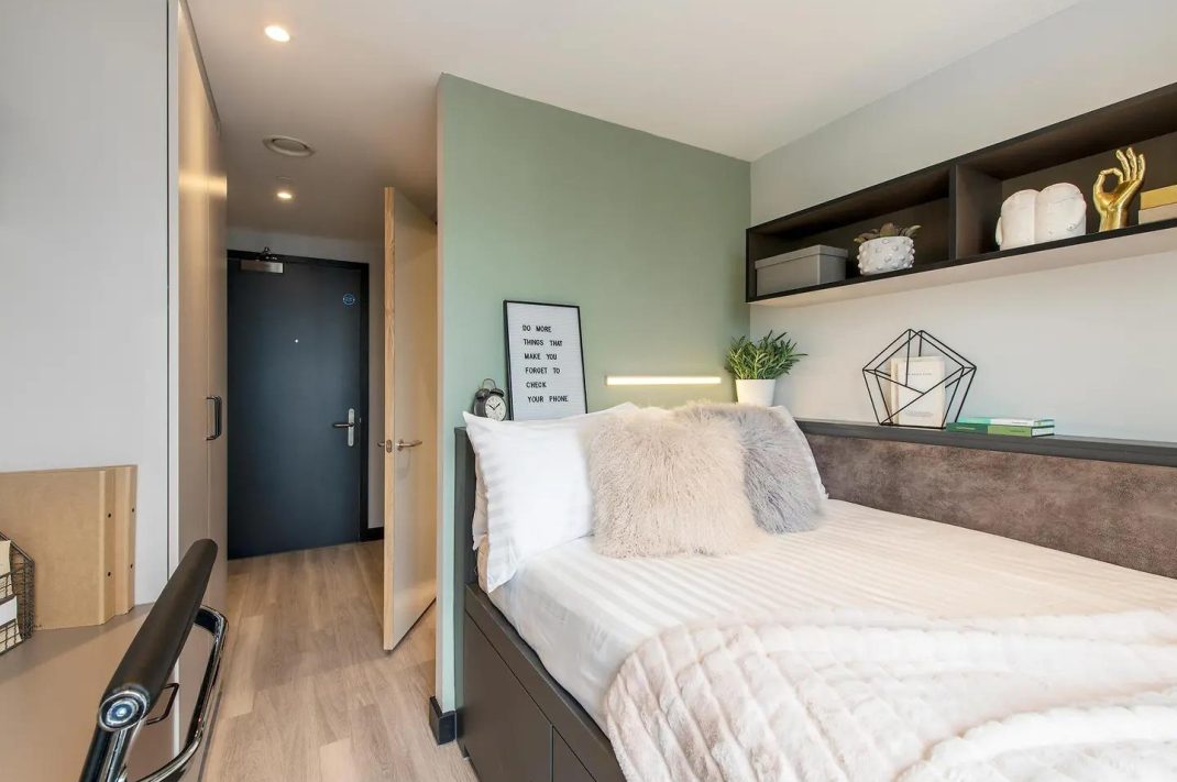 Ultra Premium 5 Bed Apartment Large Thumbnail