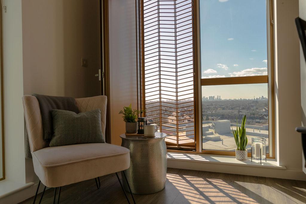 Premium Studio City View Thumbnail