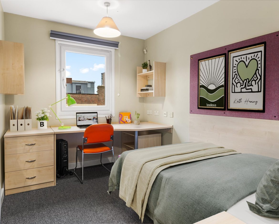 Ensuite Room