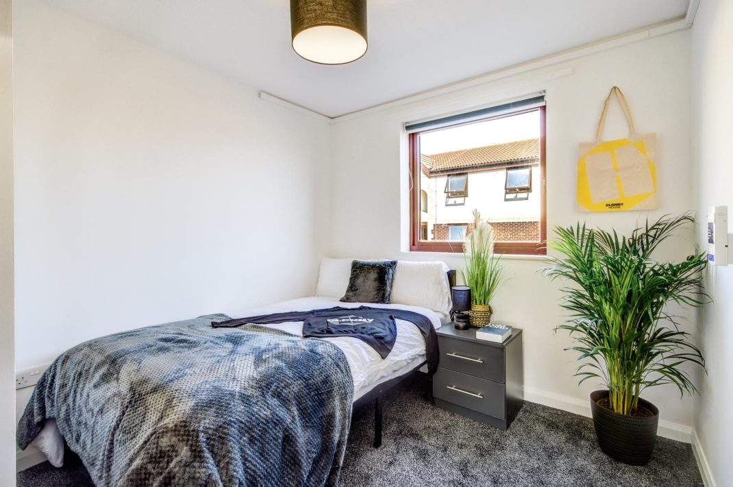 Standard Room Thumbnail