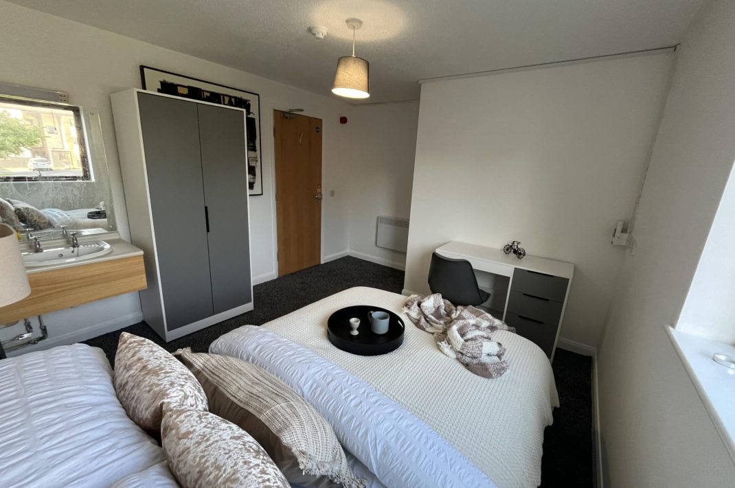 Premier Room Thumbnail