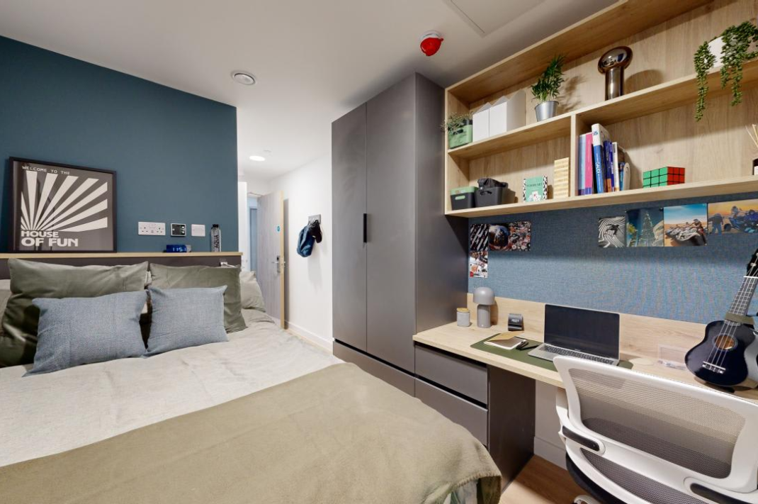 4 Bed Ensuite Thumbnail
