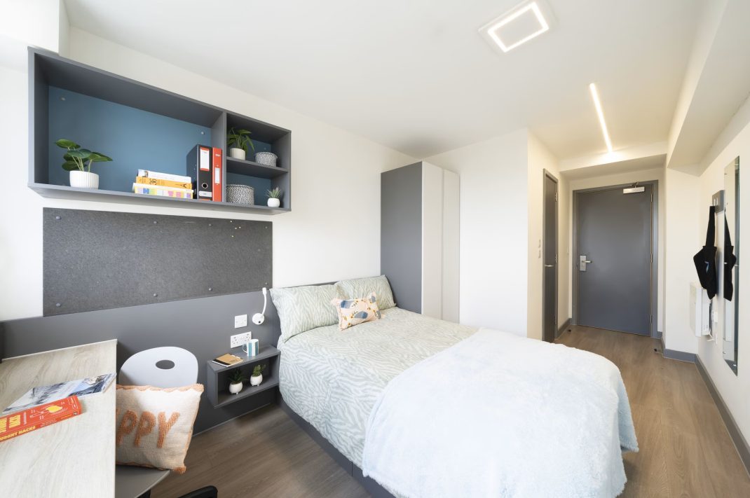 Silver Ensuite Thumbnail