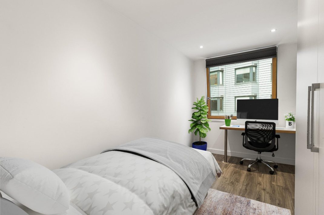 Bronze Ensuite Thumbnail