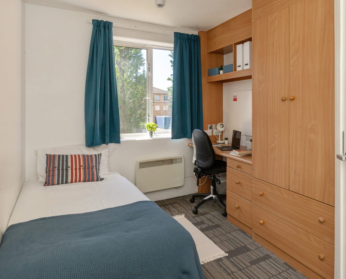 Platt Hall Ensuite Bedroom