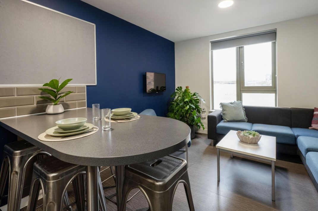Bronze Sky View Ensuite Thumbnail